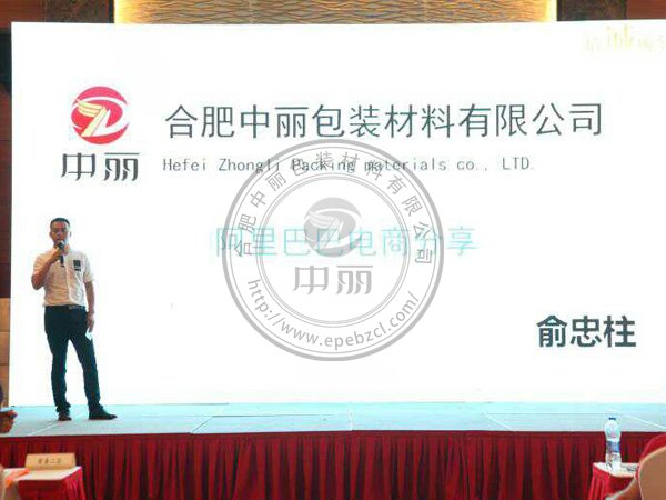 �������b����